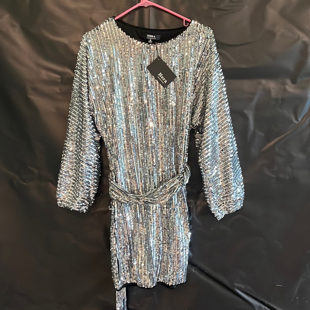 💥NWT💥HERA collection silver sequins dress
